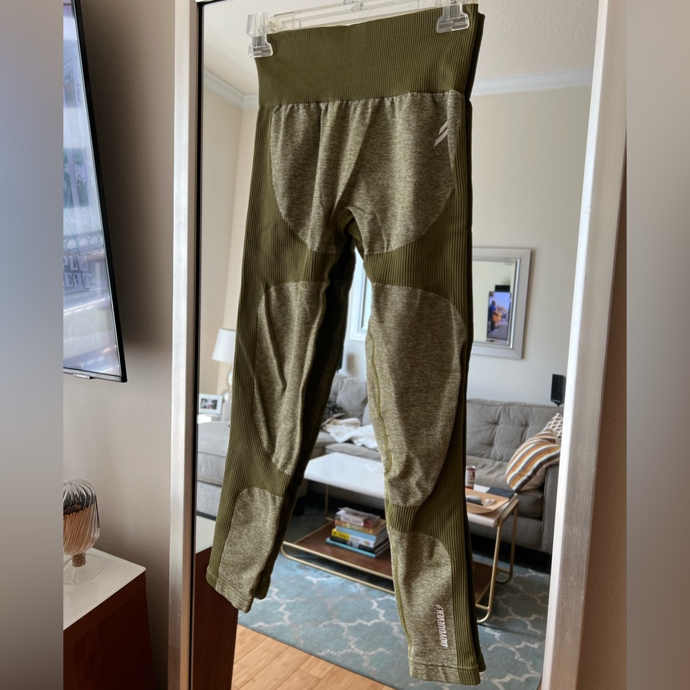 DOYOUEVEN green workout SET